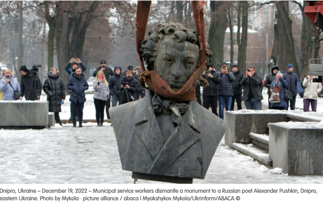 Relicvele unei ideologii străine: ce facem cu monumentele sovietice din centrul orașelor