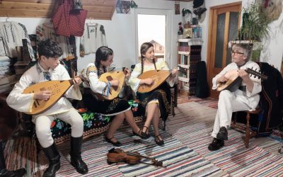 Instrumentul care unește Republica Moldova și România: cobza, inclusă în Lista patrimoniului UNESCO